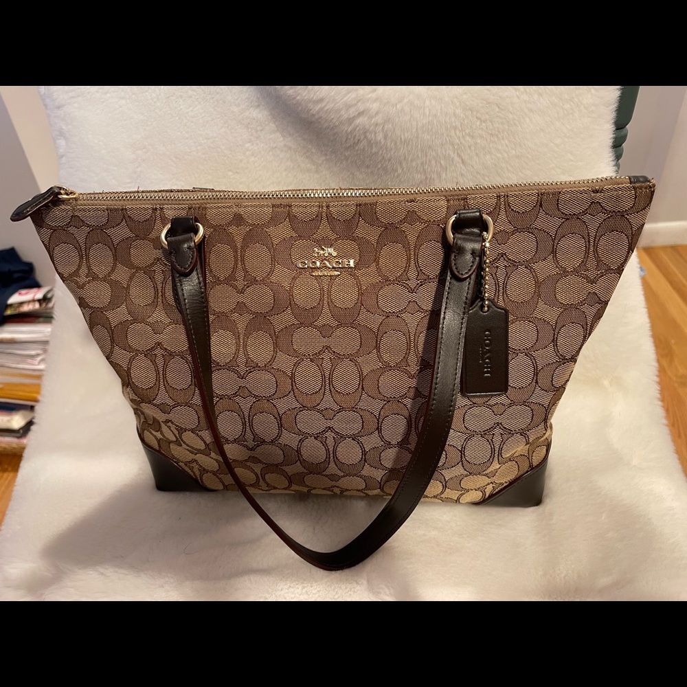 Coach handbag in perfect condition